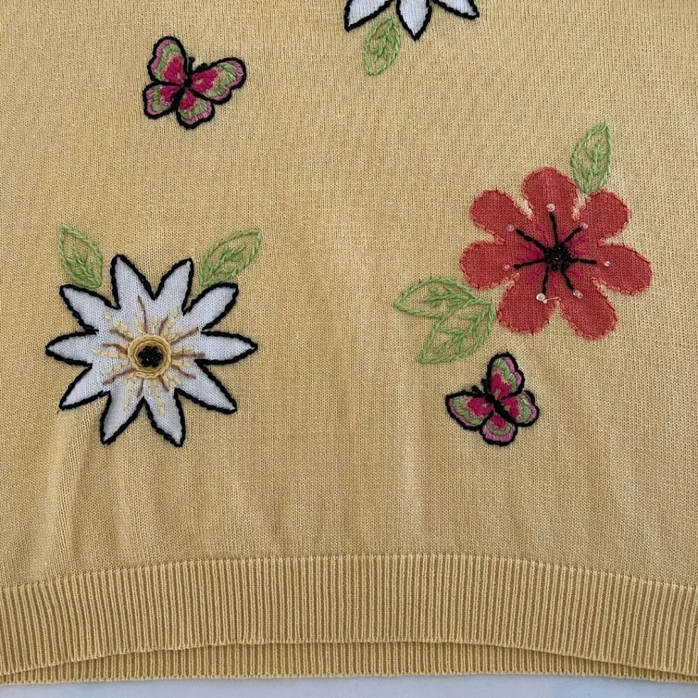 Alfred Dunner Bright Yellow Petite Floral Embroidered Short Sleeve Blouse - Picture 4 of 8